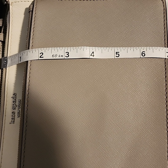 Kate Spade New York Cameron Zip Crossbody Like New - Picture 8 of 9